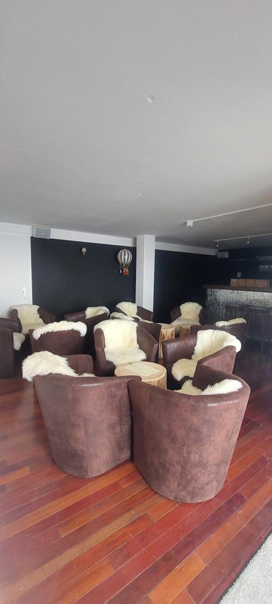 Auberge De Bellelay Restaurant Chez Aron Balde Esterno foto